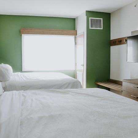Holiday Inn Express Hotel & Suites Lincoln South By Ihg Exterior photo